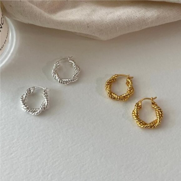 925 Sterling Silver Braded Twist Round Hoop Earrings - Picture 4 of 4